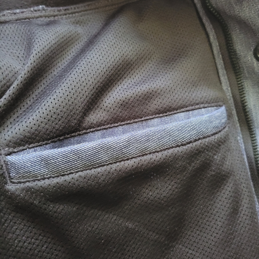 Levi's Men's Blue Performance Jacket - image 8